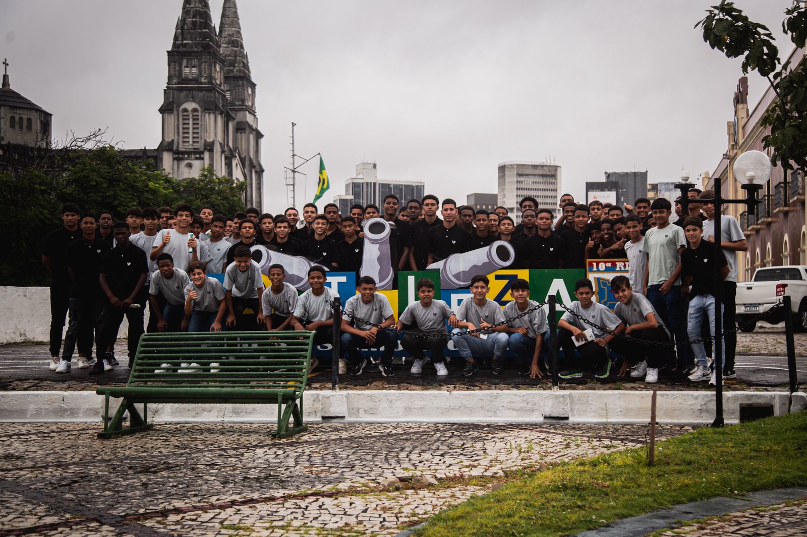 Categoria de base do Ceará visita Comando da 10ª Região Militar do Exército Brasileiro
