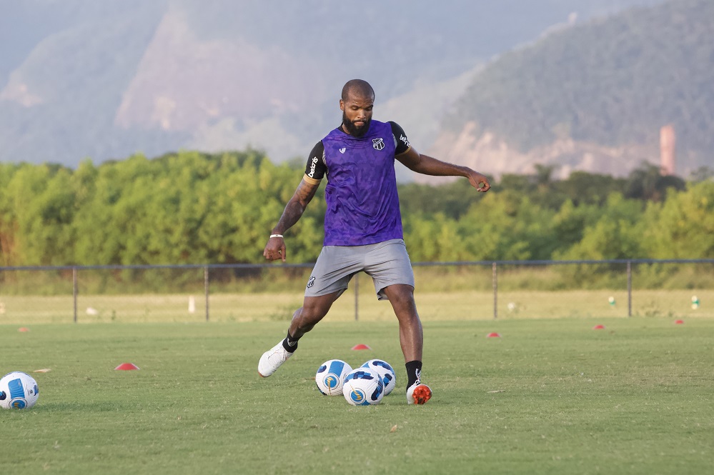 Messias valoriza trabalho do grupo na temporada: “Nosso grupo é unido e sabe o que quer conquistar no ano”