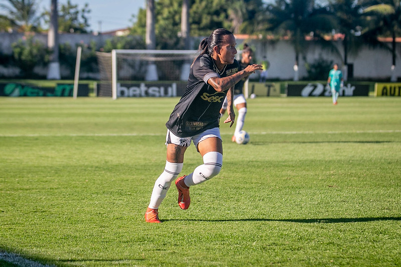 Fut. Feminino: Tricampeã estadual com o Vozão, Jady renova com o clube por mais um ano