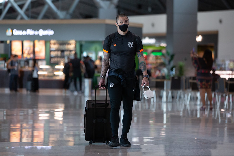 CONMEBOL Sudamericana: Na véspera do confronto com o Deportivo La Guaira, elenco embarca rumo à Venezuela