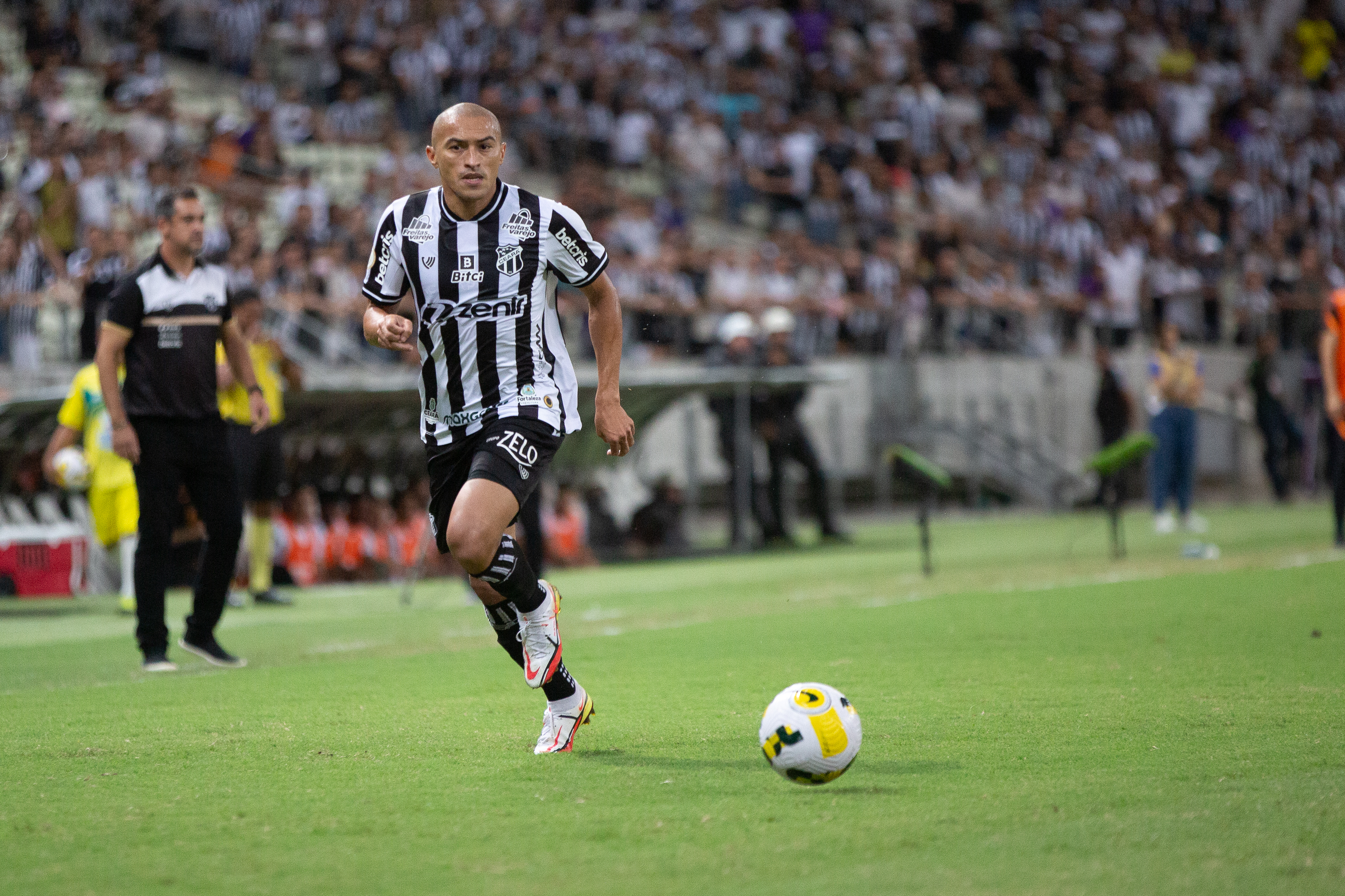 Ceará recebe Avaí nesta terça-feira (19), na Arena Vozão, em partida válida pela 18ª rodada do Brasileirão