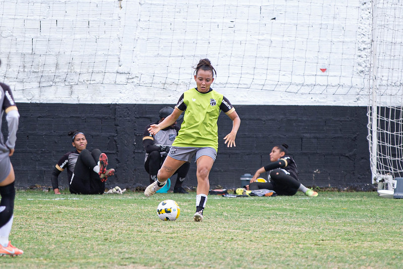 Fut. Feminino: Elenco alvinegro trabalha para disputas da Supercopa e do Campeonato Brasileiro A1