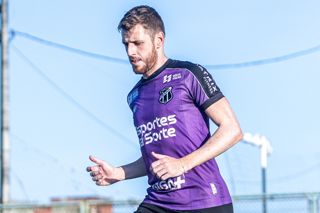 Com o segundo treinamento em Porangabuçu, Ceará fecha os trabalhos para duelo com o Fluminense