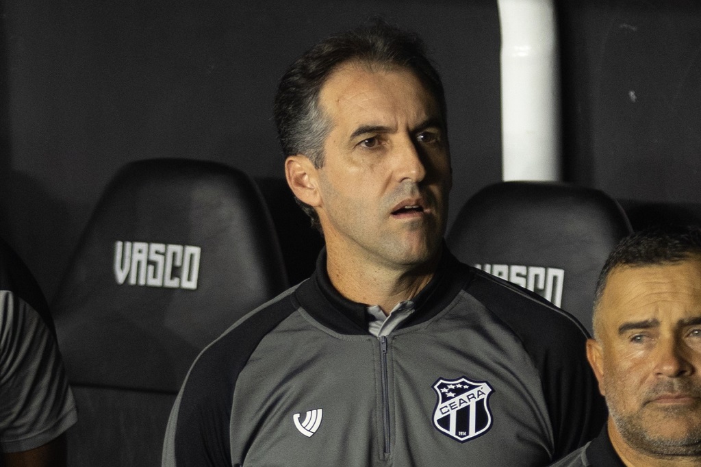 Condé cita alto nível de dificuldade da Série A e valoriza ponto conquistado fora de casa diante do Vasco