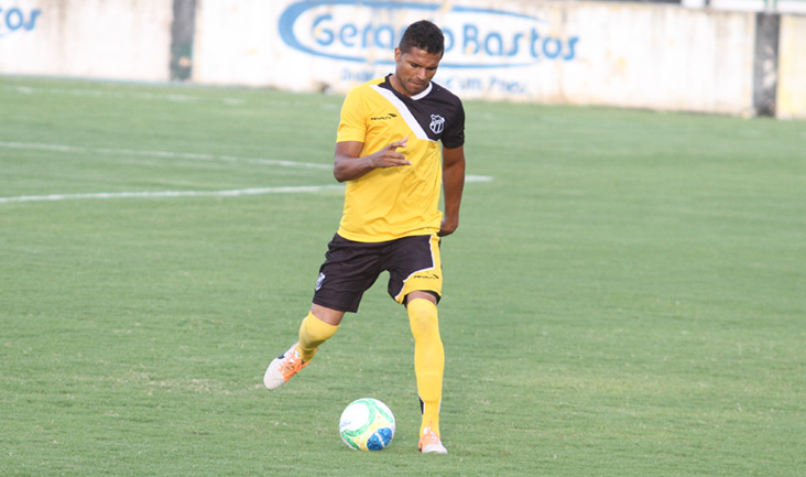 Pronto para voltar ao time, Anderson promete garra e empenho