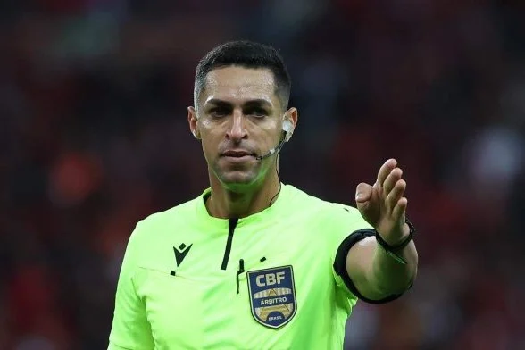 Camp. Cearense: Pernambucano Rodrigo Pereira/FIFA apita o duelo decisivo da final