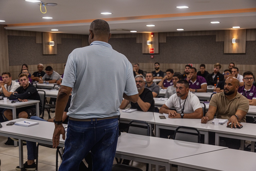 Ceará promove capacitação profissional para o corpo técnico das categorias de base
