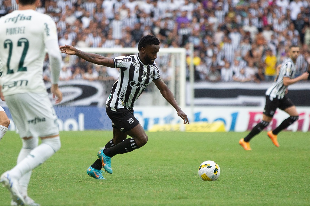 Série A: Na Arena Castelão, Ceará é superado pelo líder Palmeiras por 2x1