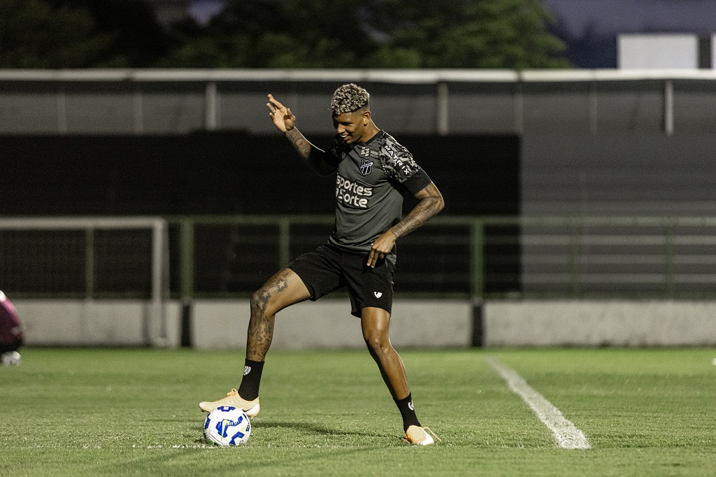 Ceará se reapresenta e realiza primeiro treinamento de semana que terá dois jogos em casa