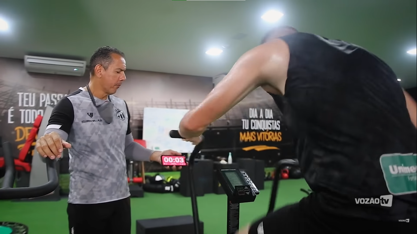 Em meio às contratações, preparação física do Ceará trabalha elenco para sequência na temporada