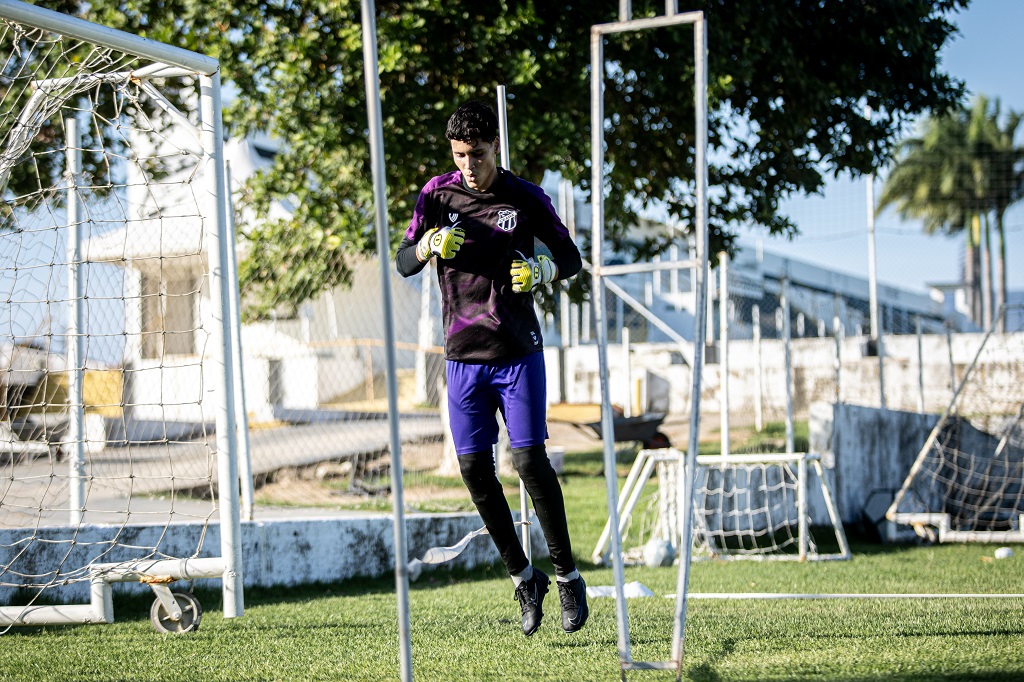 Sub-17: Na Cidade Vozão, Ceará mantém rotina de treinos visando a estreia no Campeonato Cearense