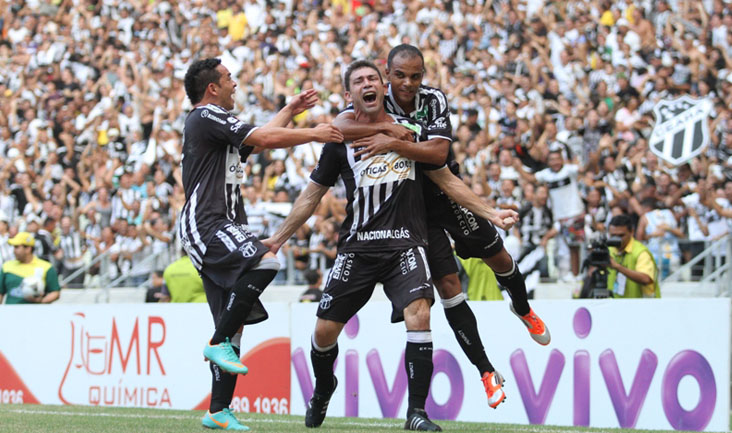 Ceará joga bem, empata com o Guarany e conquista o Tricampeonato 