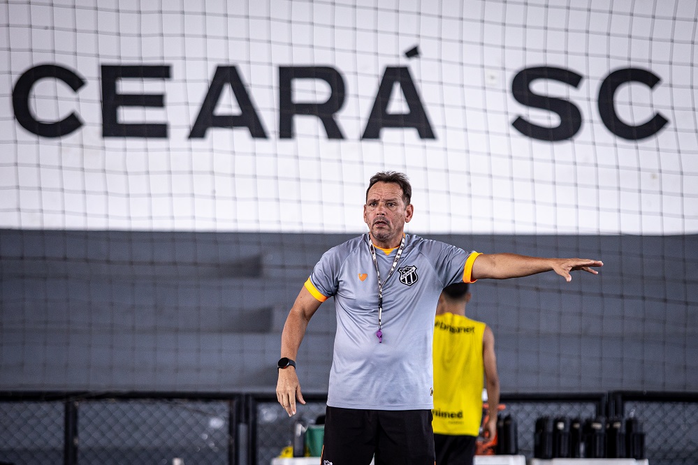 Futsal: Técnico Paulo César Cardoso fala em “manter o padrão de jogo” antes da partida contra o Russas