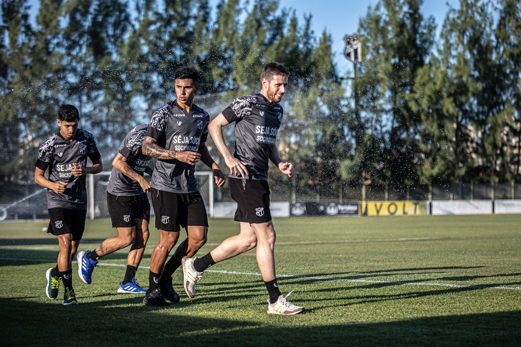 Após dois dias de repouso, David Ricardo dá continuidade ao protocolo de concussão com primeiro treinamento