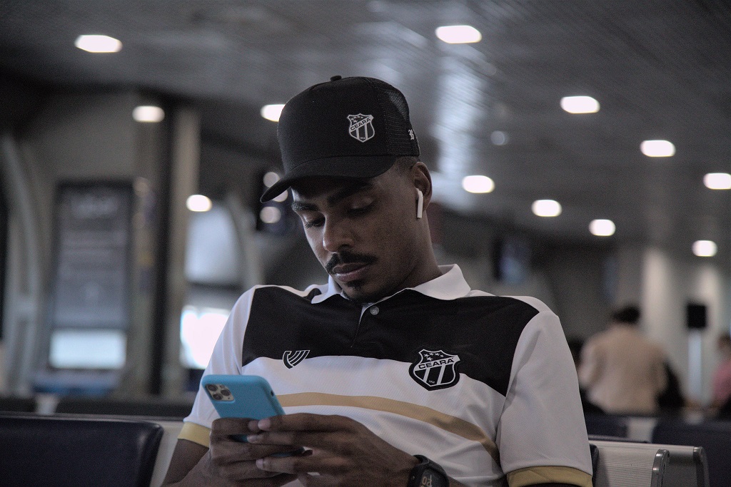 Na véspera da partida com o Fluminense/PI, Ceará treina em Porangabuçu e embarca para Teresina