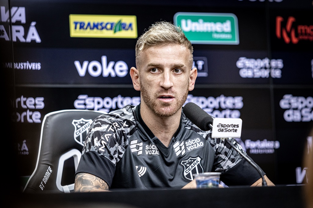 Pedro Henrique enaltece importância da torcida na busca por bom resultado diante do Palmeiras: “Nosso 12º jogador”