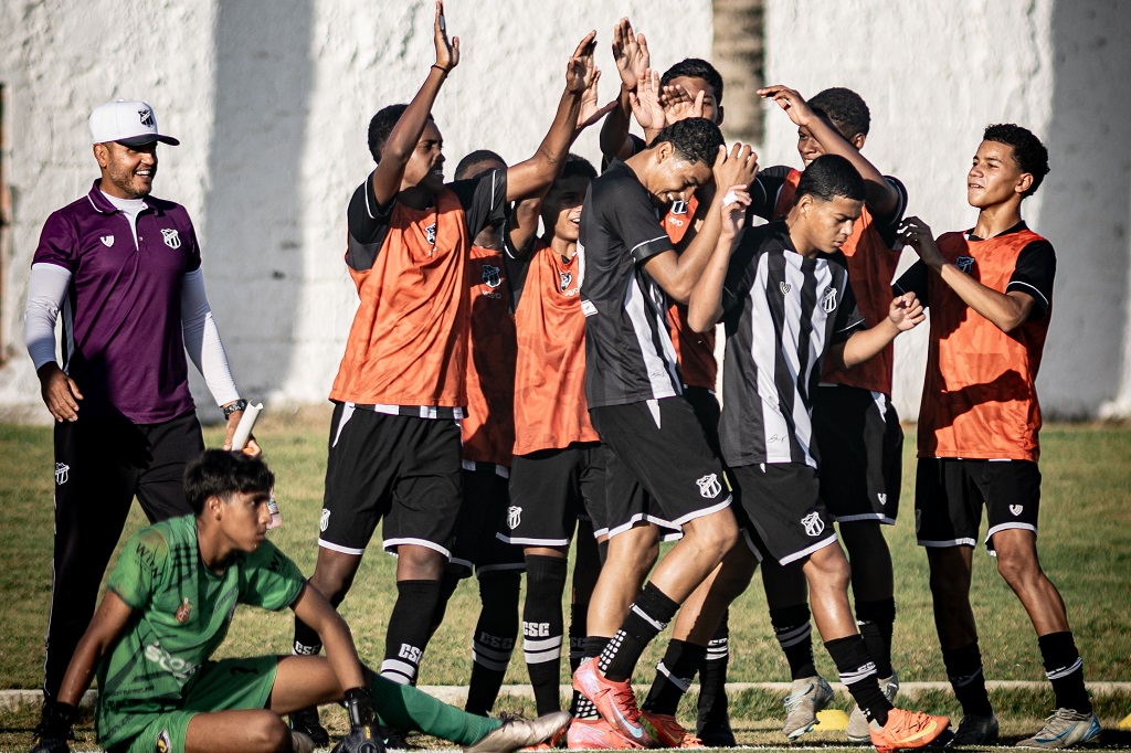 Sub-15: Ceará vence o Juazeiro por 3 a 0 e avança para as quartas de final do Campeonato Cearense