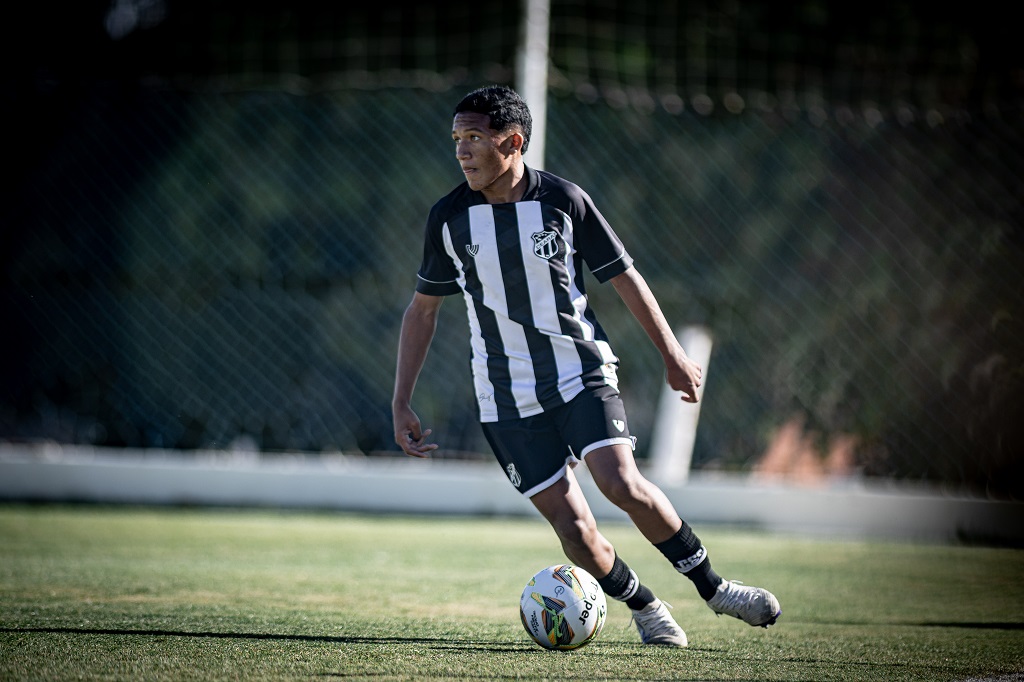 Com apenas 15 anos, Kayck Pará, joia do Ceará, integra o elenco Sub-20
