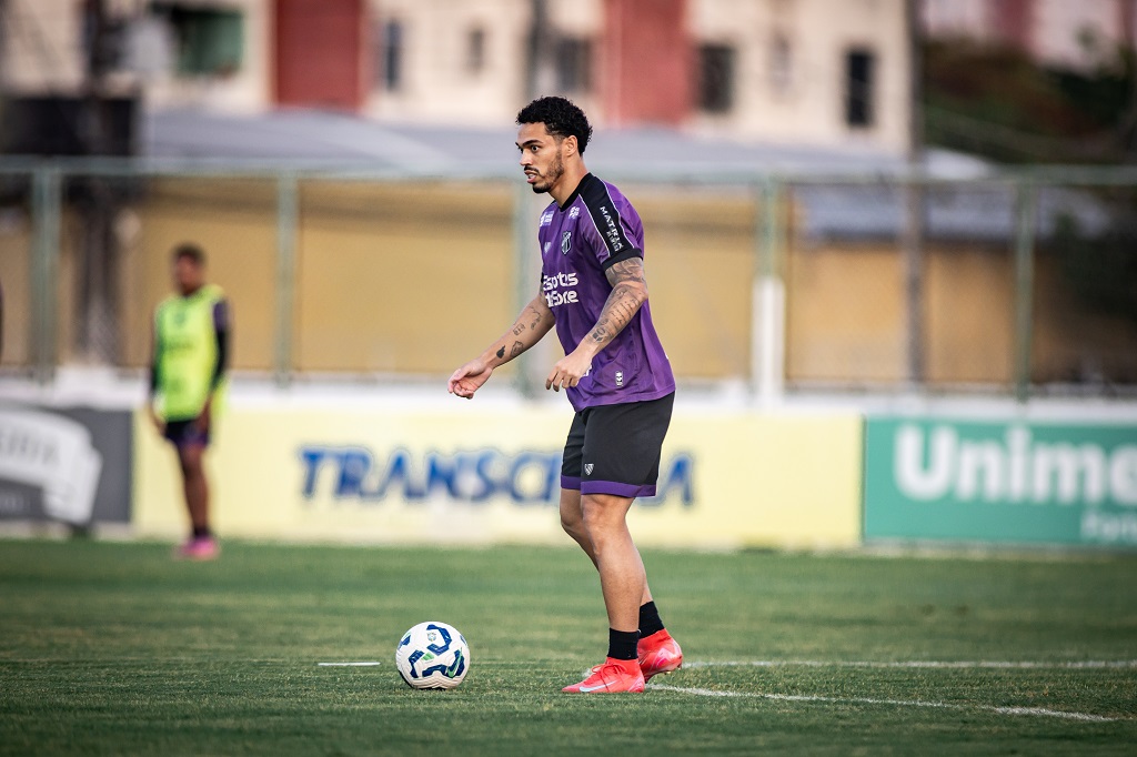 Ceará realiza o seu primeiro trabalho da semana e inicia preparação para enfrentar o Atlético/MG fora de casa