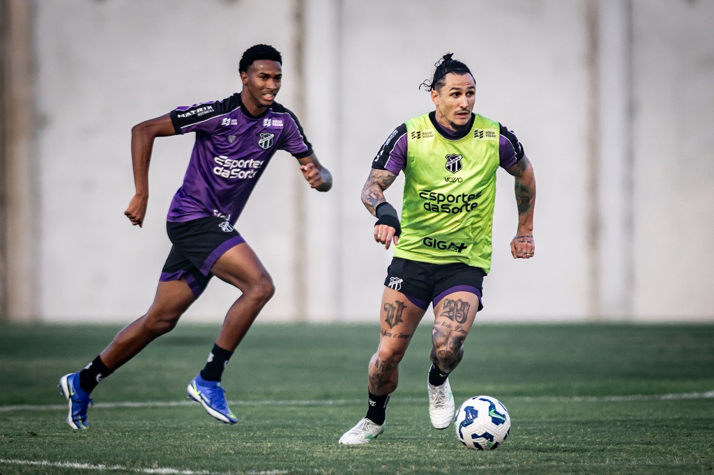 Ceará realiza o seu segundo treinamento para enfrentar o Botafogo pelo Brasileirão