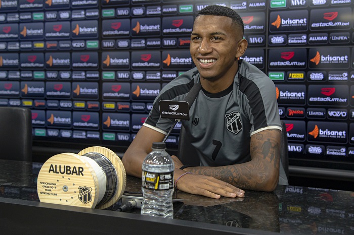 Léo Chú: “Tenho que seguir focado para continuar ajudando o clube”