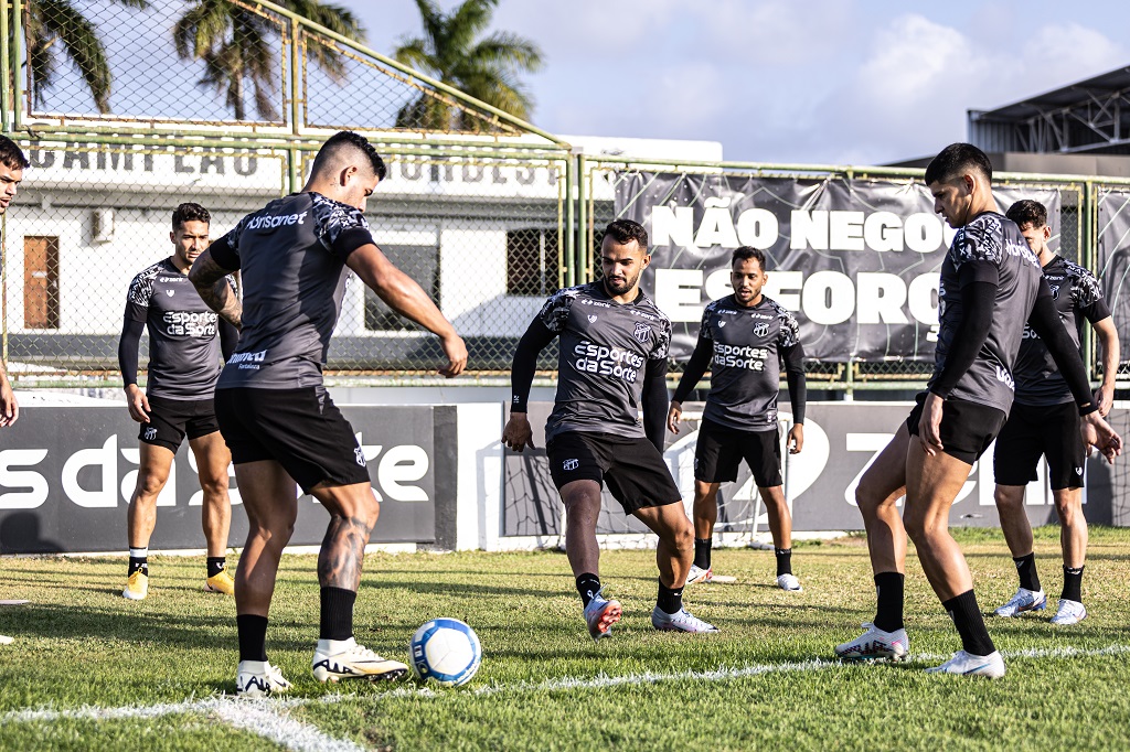 Ceará se reapresenta e inicia trabalhos para enfrentar a Chapecoense