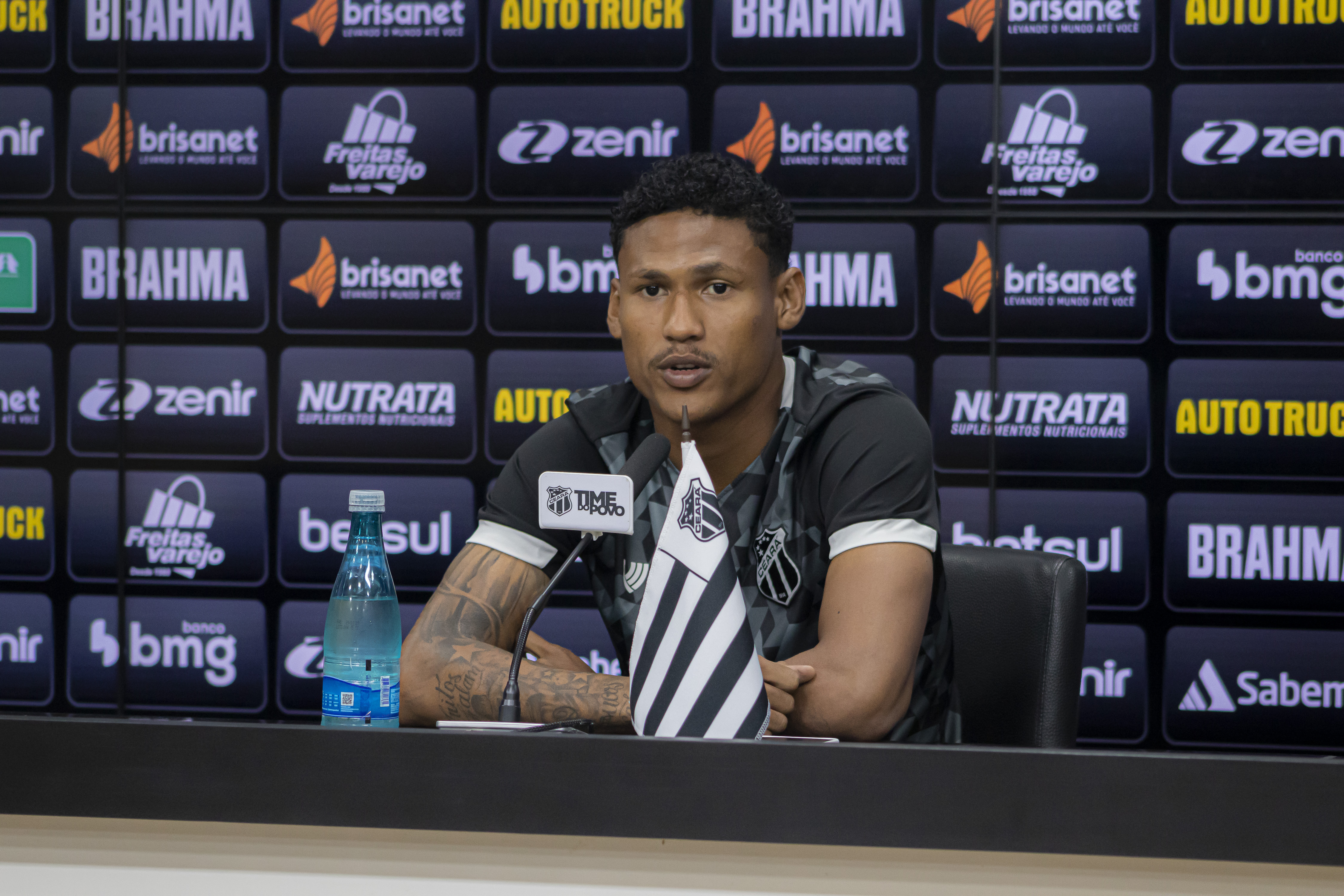Artilheiro do Ceará no Brasileirão, Rick comemora evolução pessoal e elogia confiança do grupo