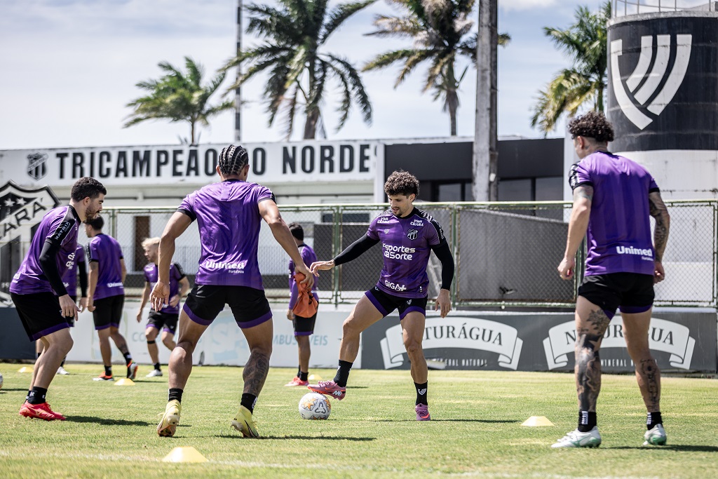 Antes do embarque para Salvador, elenco alvinegro finaliza treinamentos para semifinal da Copa do Nordeste