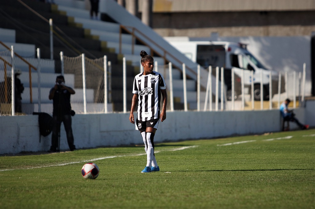 Fut. Feminino: Autora do gol da vitória no Clássico-Rei, Rafa fala sobre a emoção de marcar no confronto