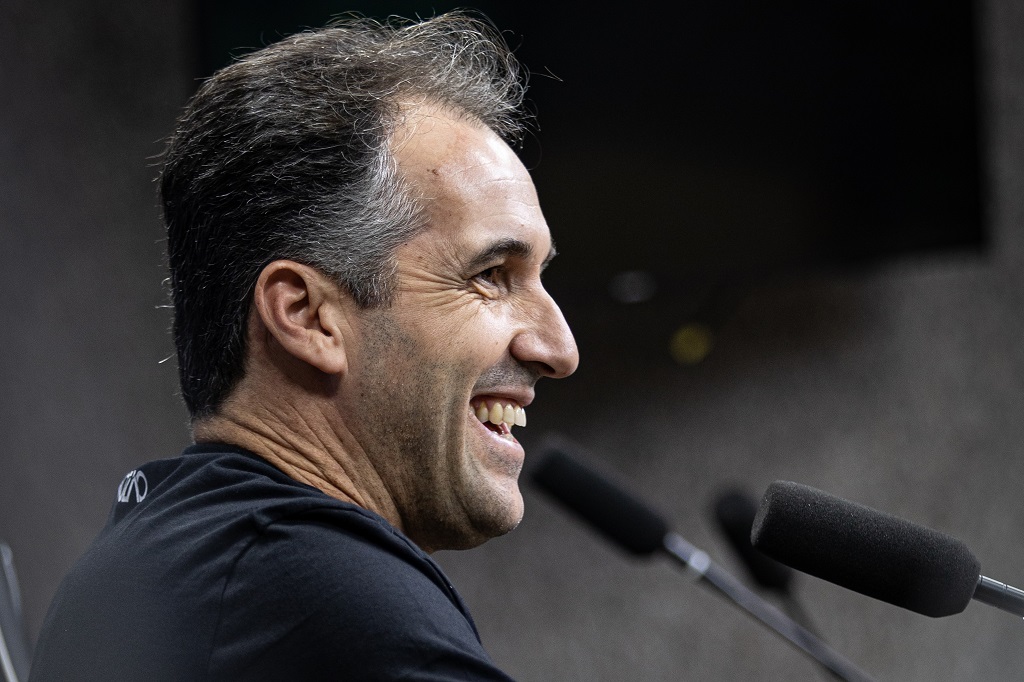 Léo Condé celebra um ano de Ceará com trajetória marcada por vitórias em campo e identificação com a Nação Alvinegra