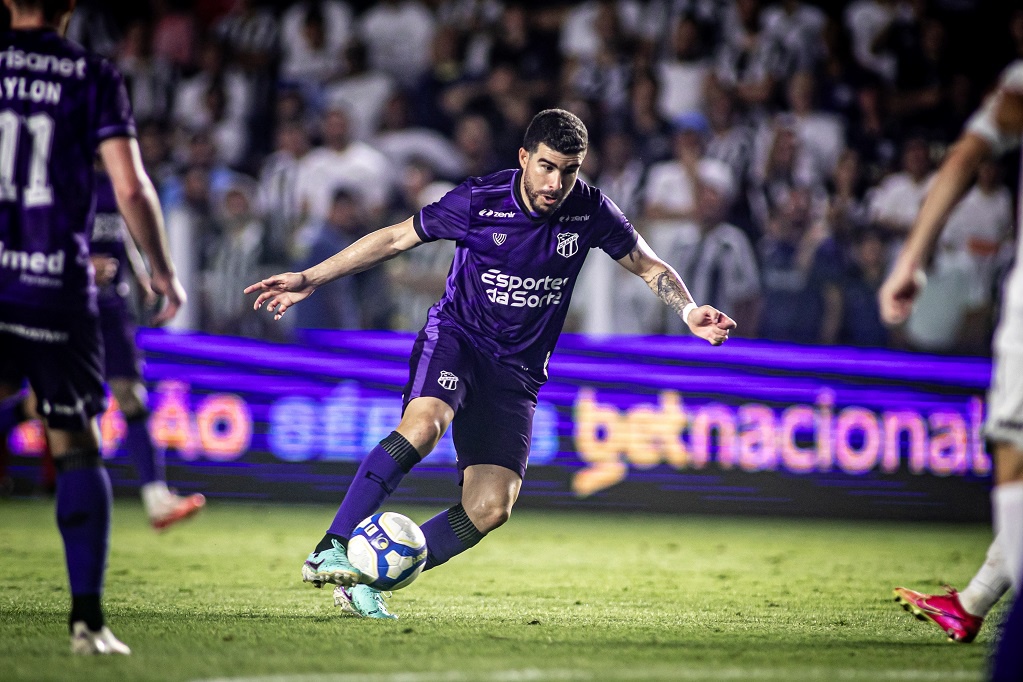 Titular nos últimos jogos, Richardson celebra boa fase na reta final da temporada e projeta confronto com o Botafogo/SP