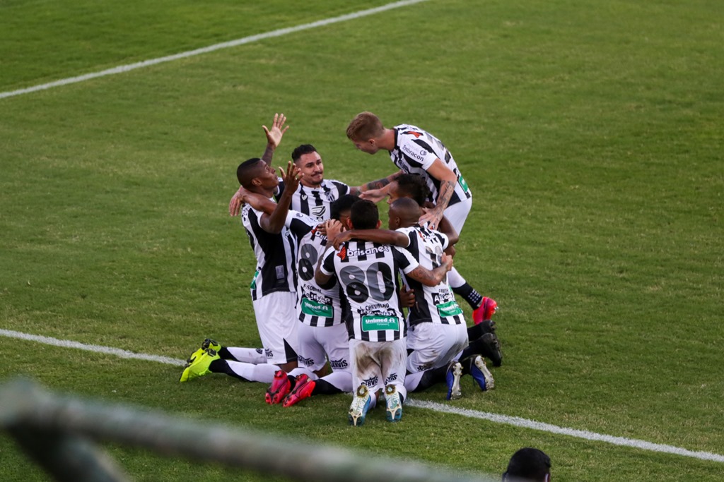 Copa do Nordeste: Ceará faz 3x1 no Bahia e larga na frente na decisão
