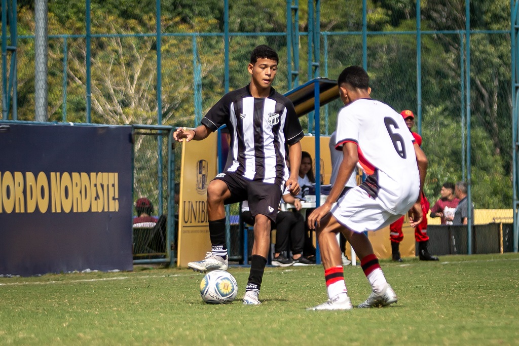 Sub-14: No encerramento da fase de grupos da Nordestinho, Ceará empata por 0 x 0 com Vitória