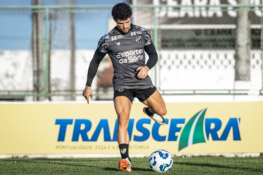 Ceará se reapresenta e fecha primeiro dia de preparação para duelo com o Palmeiras