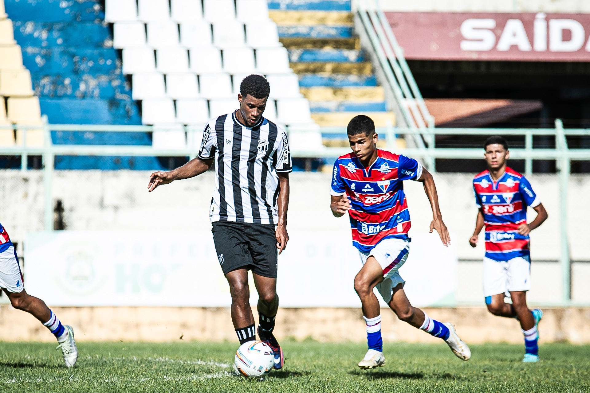 Wesley, do time sub-20 do Botafogo, será relacionado contra o