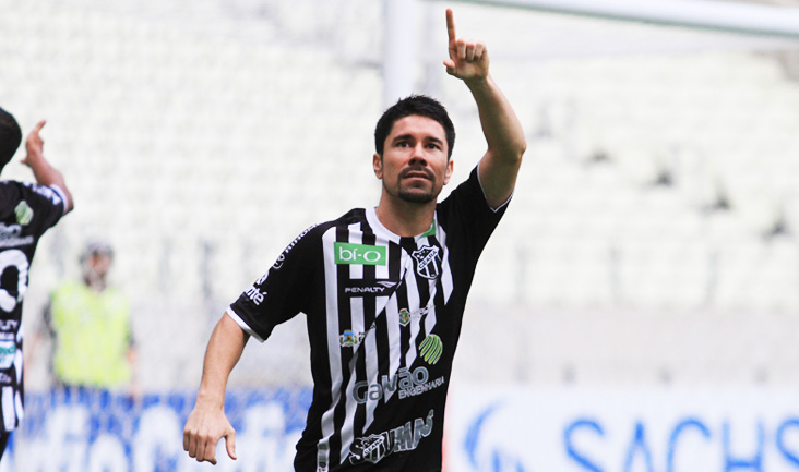 Meia Ricardinho fala sobre decisão diante do Joinville