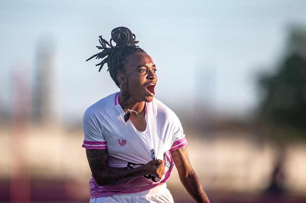 Fut. Feminino: Annaysa é mais uma atleta a renovar contrato e permanecerá no Vozão em 2022