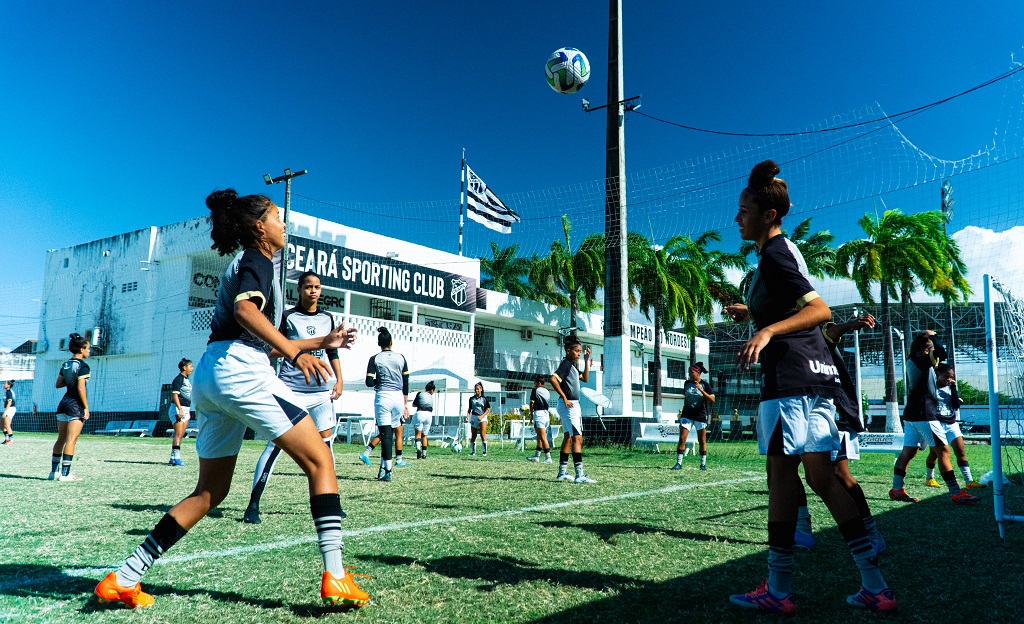 Fut. Feminino: Clube segue trabalhando nas categorias de base e mantém trabalho de formação de atletas