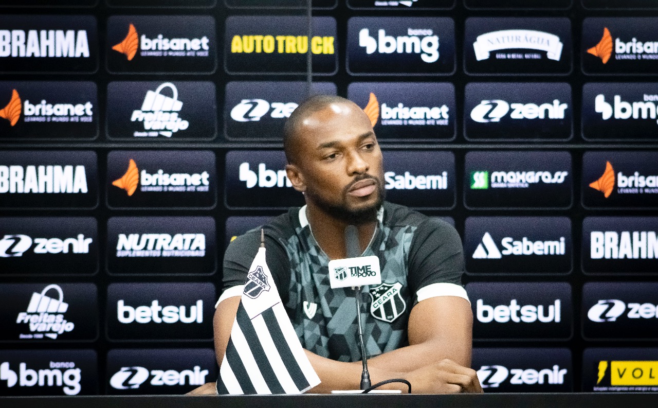 Em sua primeira coletiva depois de retornar ao time, Luiz Otávio enaltece trabalho multidisciplinar do Ceará