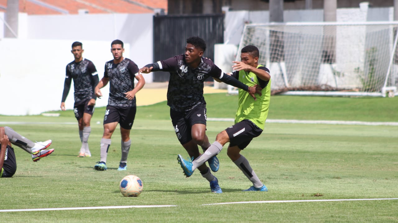 Sub-20: Vacinado, elenco do Ceará conclui penúltimo treino na Cidade Vozão antes da Copinha