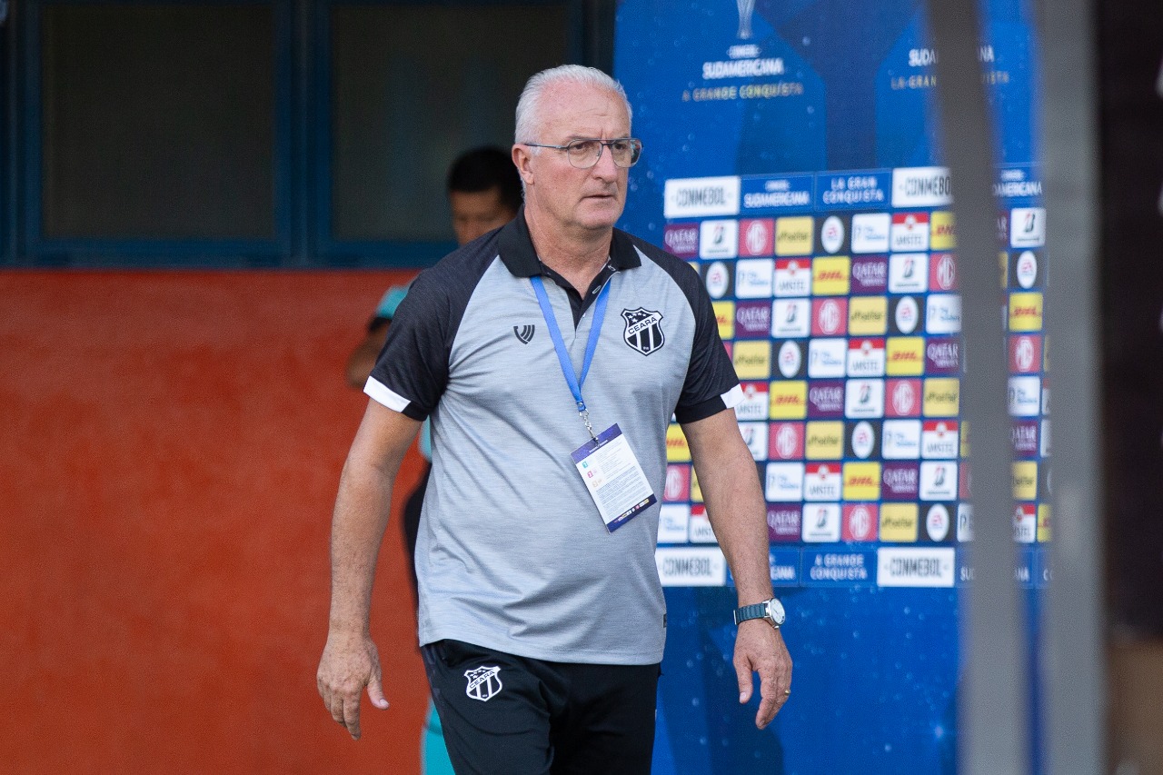 Dorival Jr. comemora resultados, mas reforça atenção no Brasileirão: “Não podemos esmorecer”
