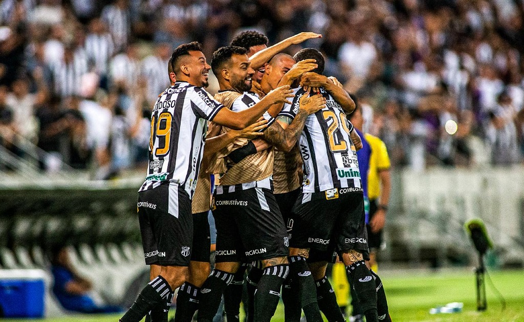 Série A: Vina marca e Ceará vence o Avaí, em casa