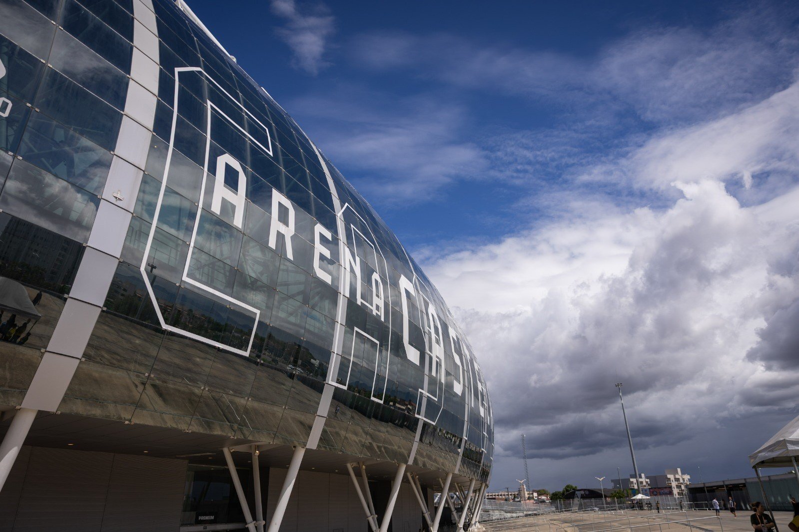 Ceará x Bahia: Estacionamento da Arena Castelão terá vagas reduzidas neste sábado, 20