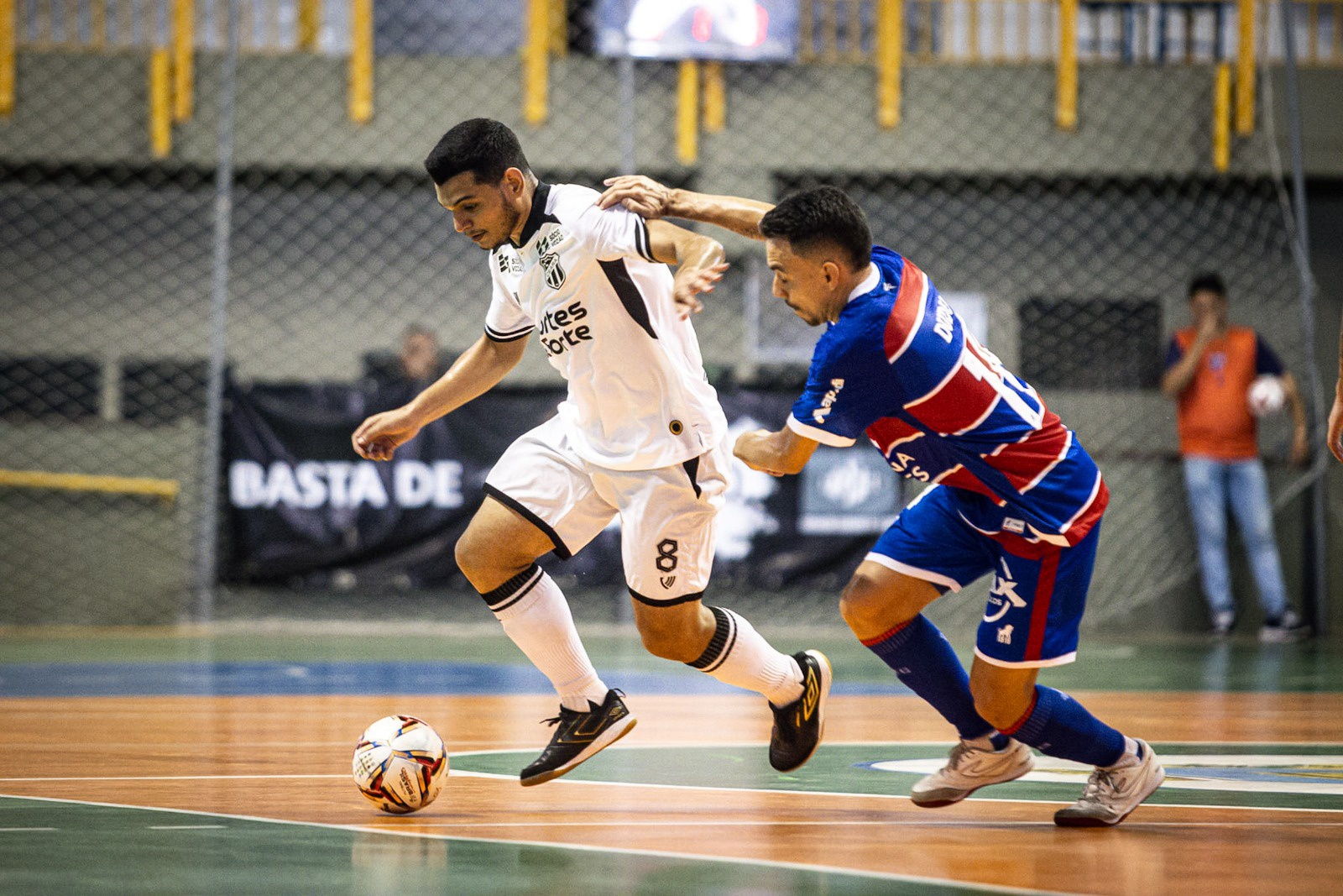 Futsal: Com presença das torcidas, Ceará e Fortaleza duelam nesta sexta-feira, 12, pelo Campeonato Cearense