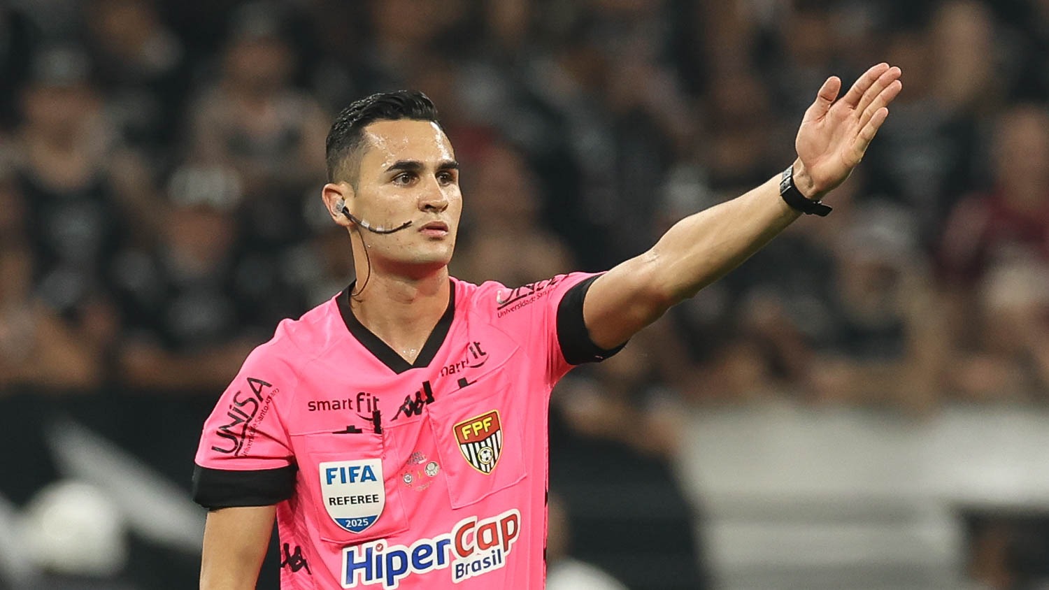 Camp. Brasileiro: Matheus Delgado Candançan (FIFA-SP) apita Vitória x Ceará pela 27ª rodada