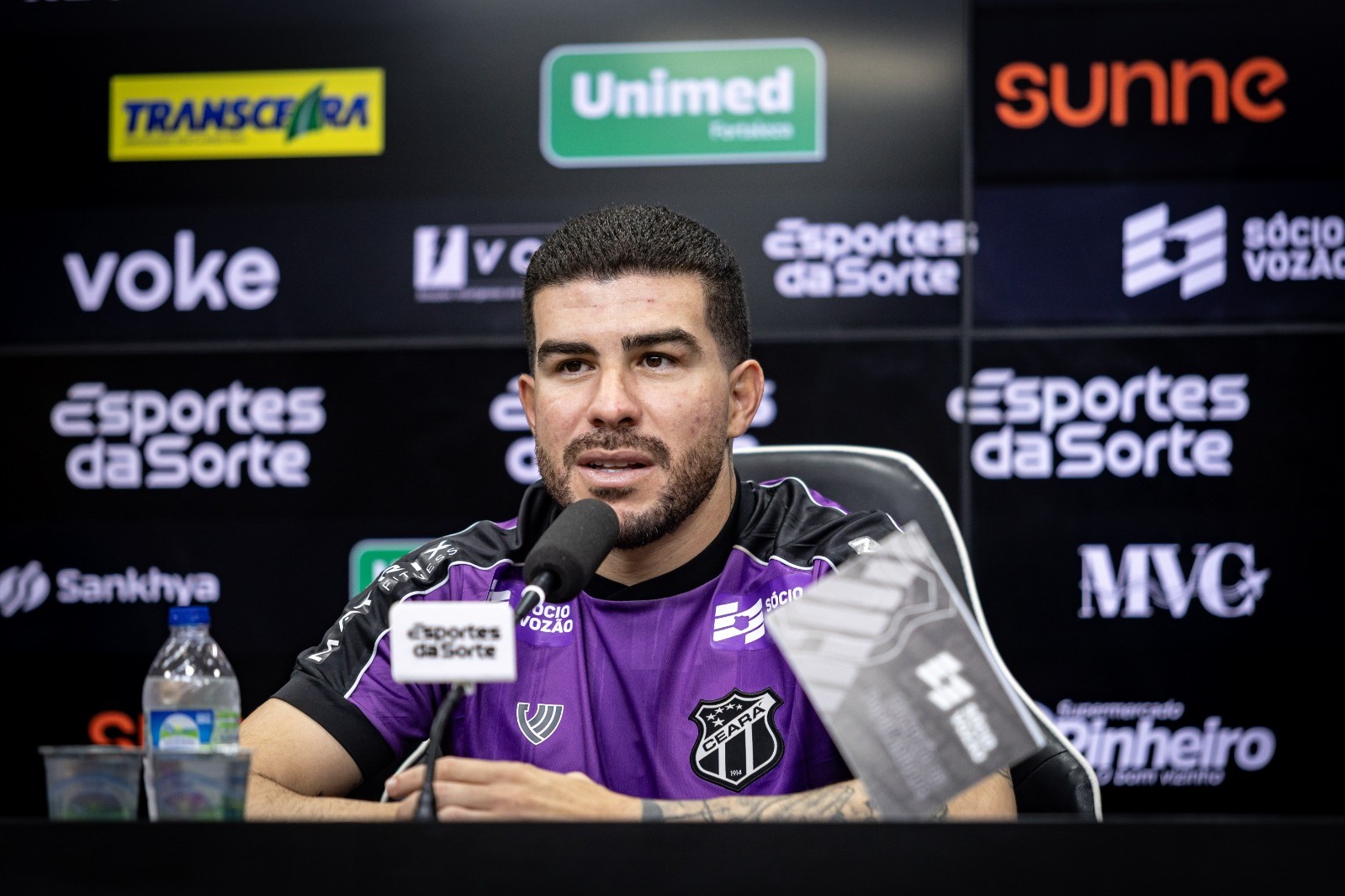 Próximo de completar 300 jogos pelo Ceará, Richardson vibra com a marca pessoal: "Me sinto privilegiado"