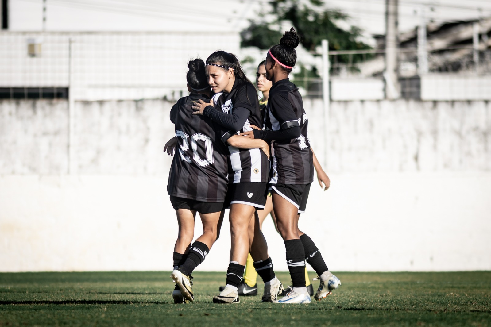 Fut. Feminino: Com transmissão do O POVO, Clássico-Rainha será realizado na quinta-feira, 16