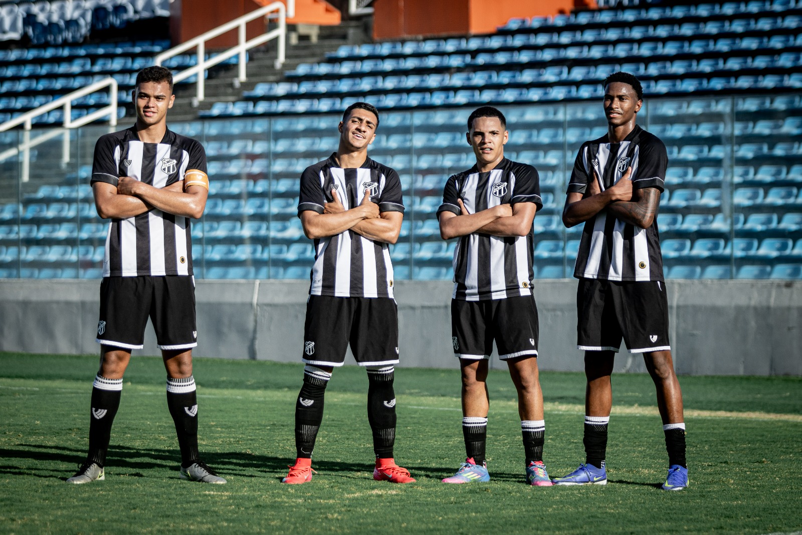 Na estreia da Fares Lopes, Ceará goleia Vila Real por 4 a 0 no Estádio Presidente Vargas