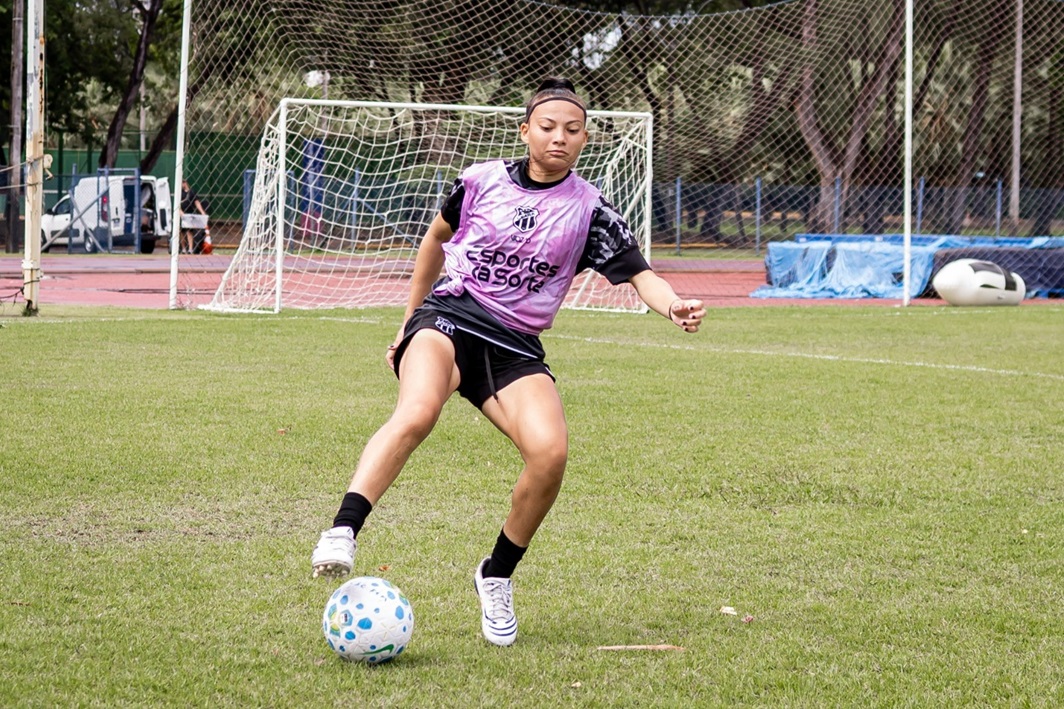 Fut. Feminino: Ceará encerra preparação e embarca para Minas Gerais na madrugada desta sexta, 13