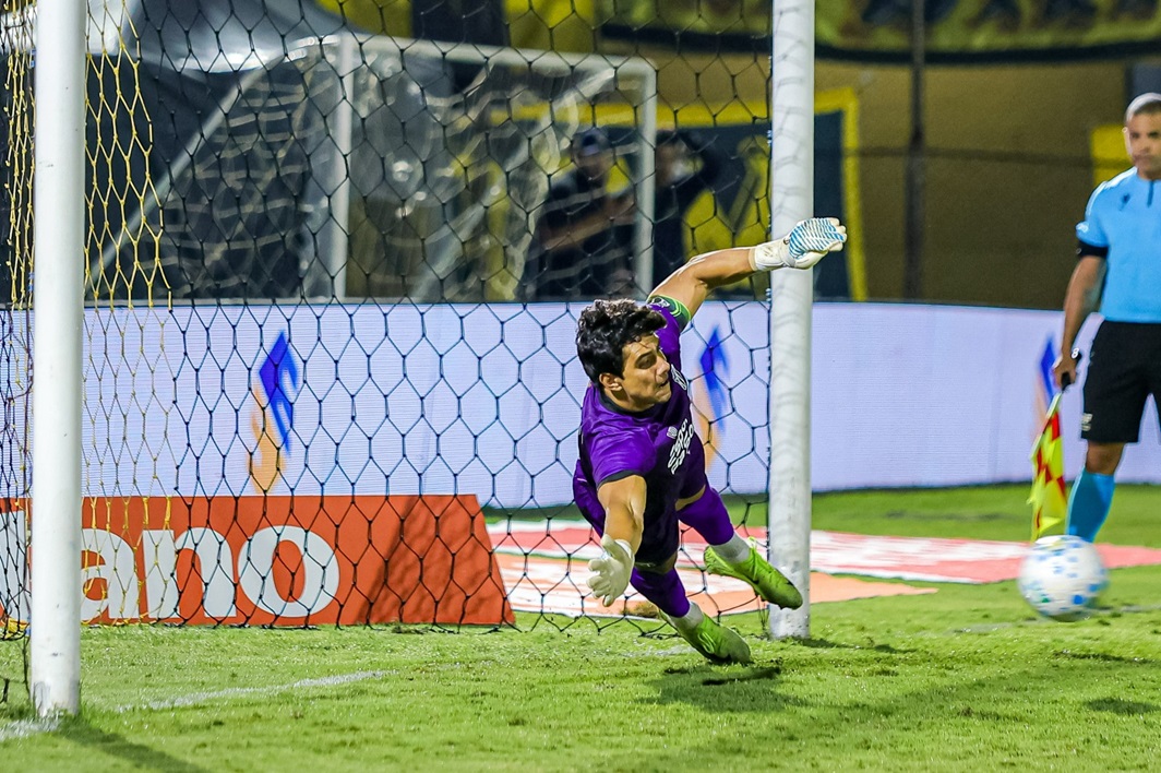 Herói nos pênaltis, Richard celebra classificação e reforça: "Passar de fase era o mais importante"